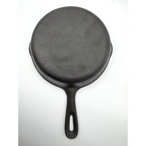 Wagner Ware Unmarked No. 5 Cast Iron Skillet Made in USA